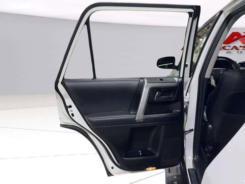 Used 2019 Toyota 4Runner SR5 Premium image 65