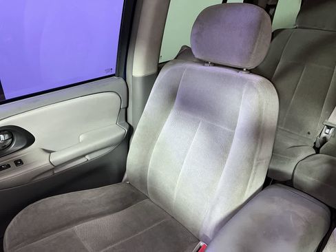 Used 2005 Chevrolet TrailBlazer LS w/ LS Preferred Equipment Group image 24