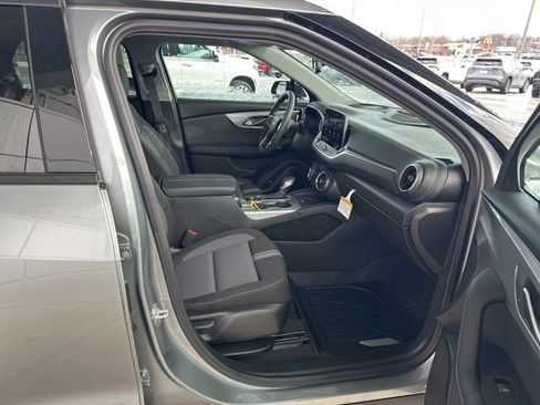 New 2026 Chevrolet Blazer LT w/ Convenience Package AWD/4WD image 35