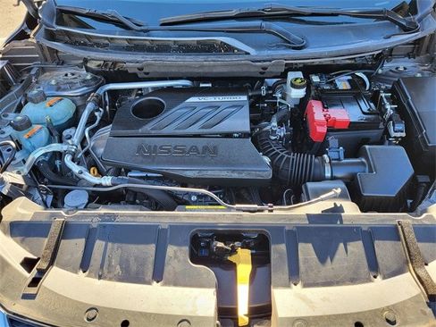 Used 2023 Nissan Rogue SV image 31