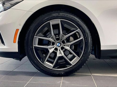 Used 2026 BMW 530i xDrive AWD/4WD image 7