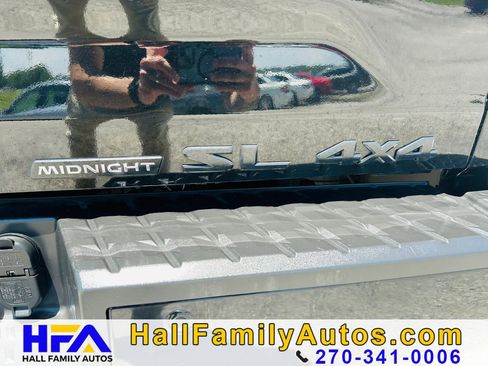 Used 2018 Nissan Titan SL w/ Midnight Edition AWD/4WD image 27