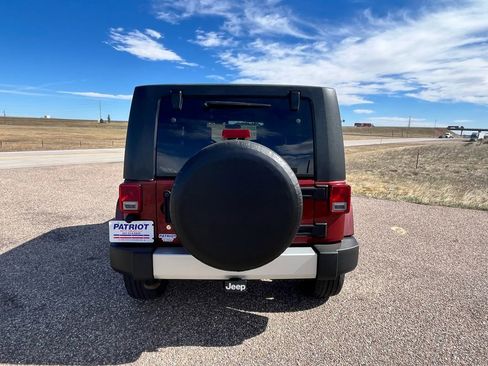 Used 2010 Jeep Wrangler Unlimited Sahara w/ Dual Top Group image 4