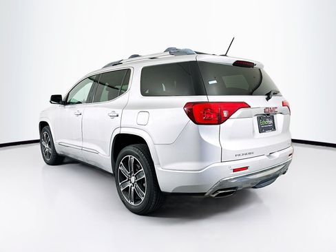 Used 2019 GMC Acadia Denali w/ Technology Package AWD/4WD image 5