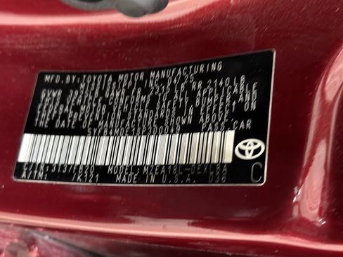 Used 2025 Toyota Corolla LE FWD image 11