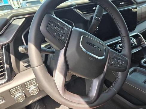 New 2026 GMC Sierra 2500 Denali Ultimate AWD/4WD image 10