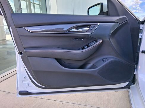 Used 2025 Cadillac CT5 Sport RWD image 18