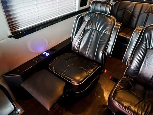 Used 2014 Mercedes-Benz Sprinter 2500 image 75