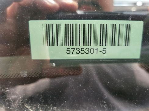 Used 2025 Kia Carnival FWD image 4