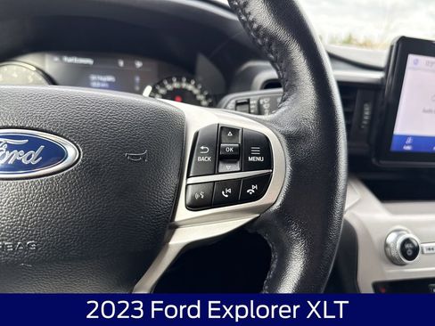 Used 2023 Ford Explorer XLT AWD/4WD image 23