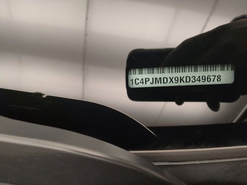 Used 2019 Jeep Cherokee Limited AWD/4WD image 33