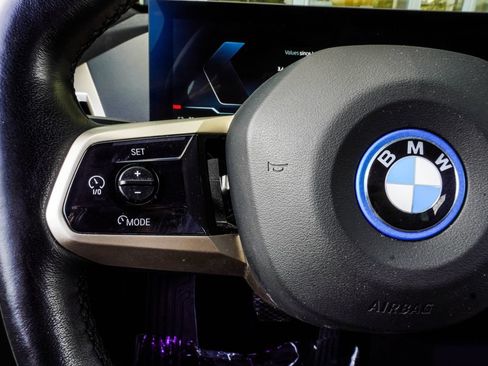 Used 2024 BMW iX xDrive50 w/ Premium Package AWD/4WD image 31