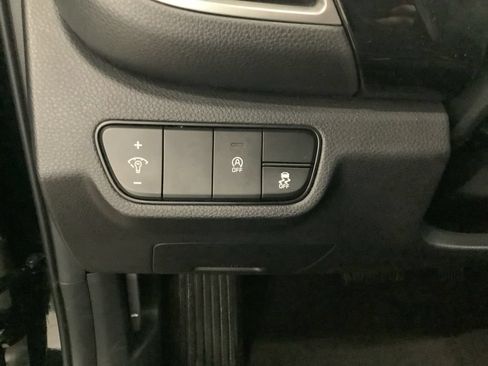 Certified 2025 Kia Seltos S AWD/4WD image 23