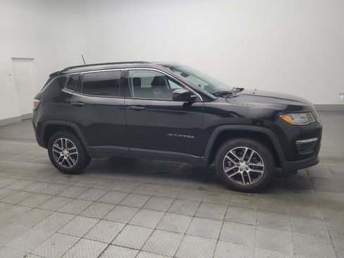 Used 2018 Jeep Compass Latitude w/ Popular Equipment Group AWD/4WD image 11