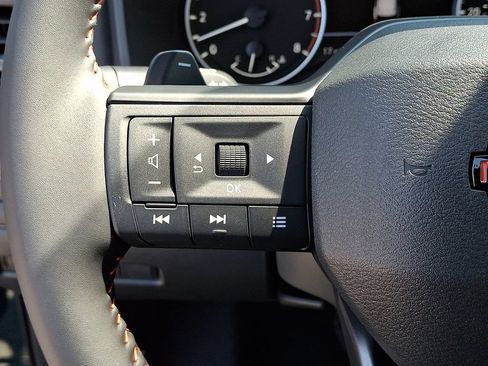 New 2026 Nissan Rogue SV AWD/4WD image 18