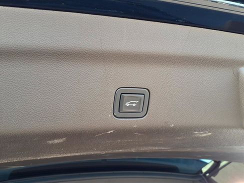 Certified 2023 Cadillac Escalade ESV Sport w/ Touring Package image 15