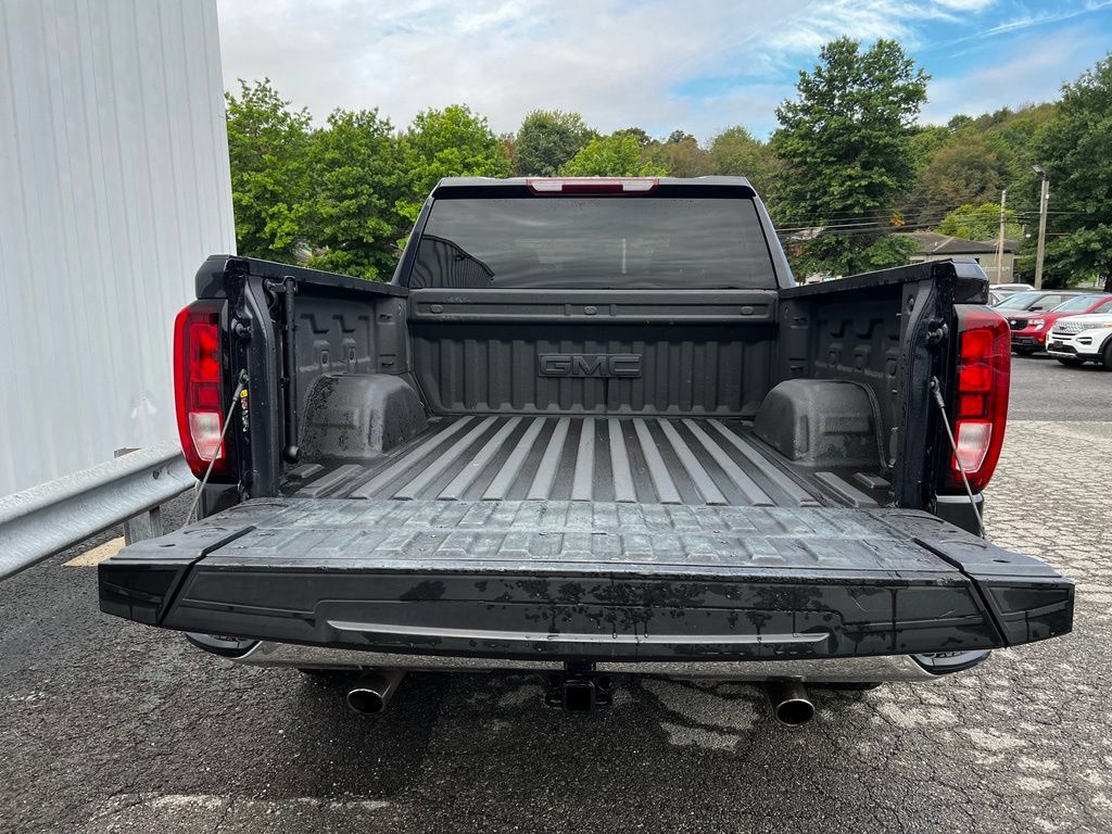 Used 2022 GMC Sierra 1500 SLE AWD/4WD image 7