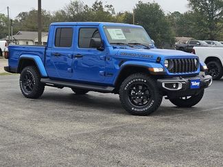 New 2025 Jeep Gladiator Sport video 2