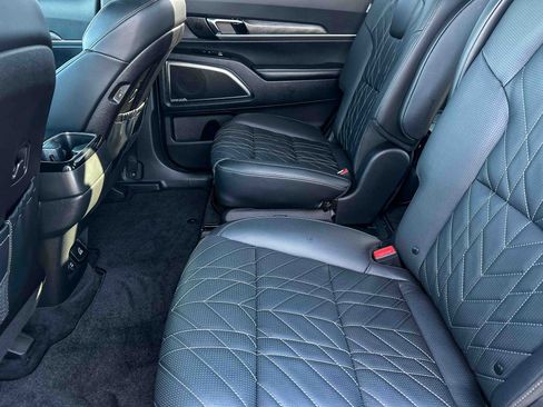 Used 2025 Kia Telluride SX Prestige X-Pro image 18