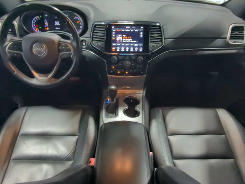 Used 2019 Jeep Grand Cherokee Limited AWD/4WD image 18