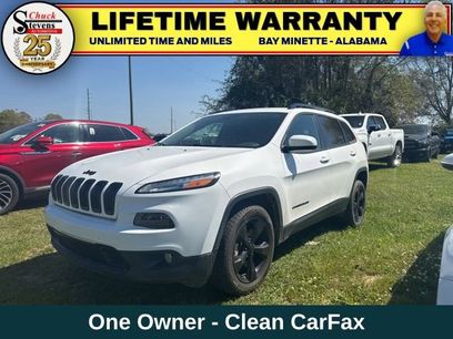 Used 2018 Jeep Cherokee Latitude w/ Altitude Package