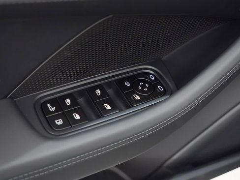 New 2025 Porsche Panamera Turbo AWD/4WD image 23