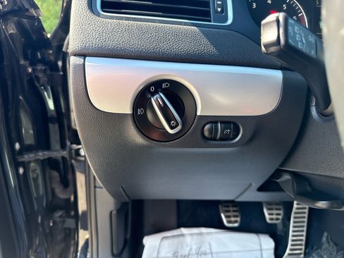 Used 2014 Volkswagen Jetta GLI Autobahn FWD image 17