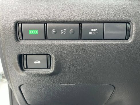 Certified 2025 Nissan Sentra S FWD image 15