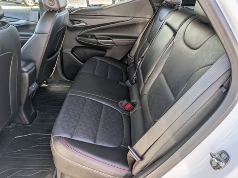 Used 2023 Chevrolet Bolt EUV LT w/ Convenience Package image 24