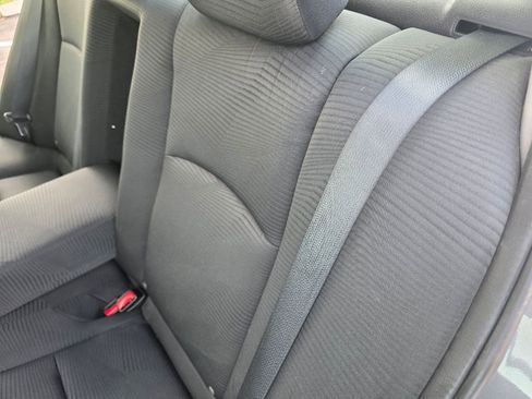 Used 2017 Honda Accord LX image 32