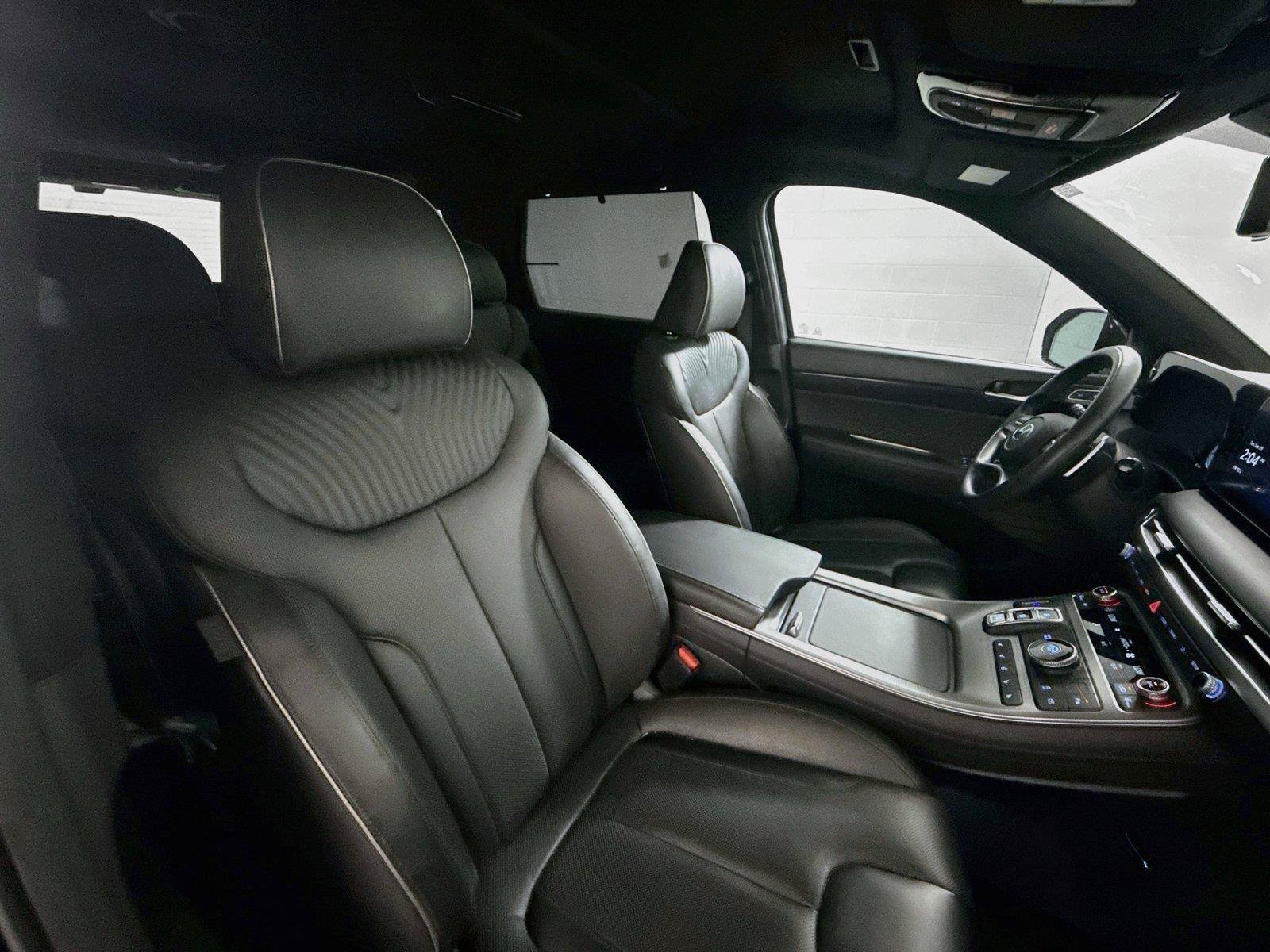 Used 2024 Hyundai Palisade Calligraphy FWD image 16
