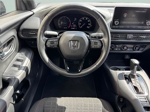 Certified 2025 Honda HR-V Sport image 27