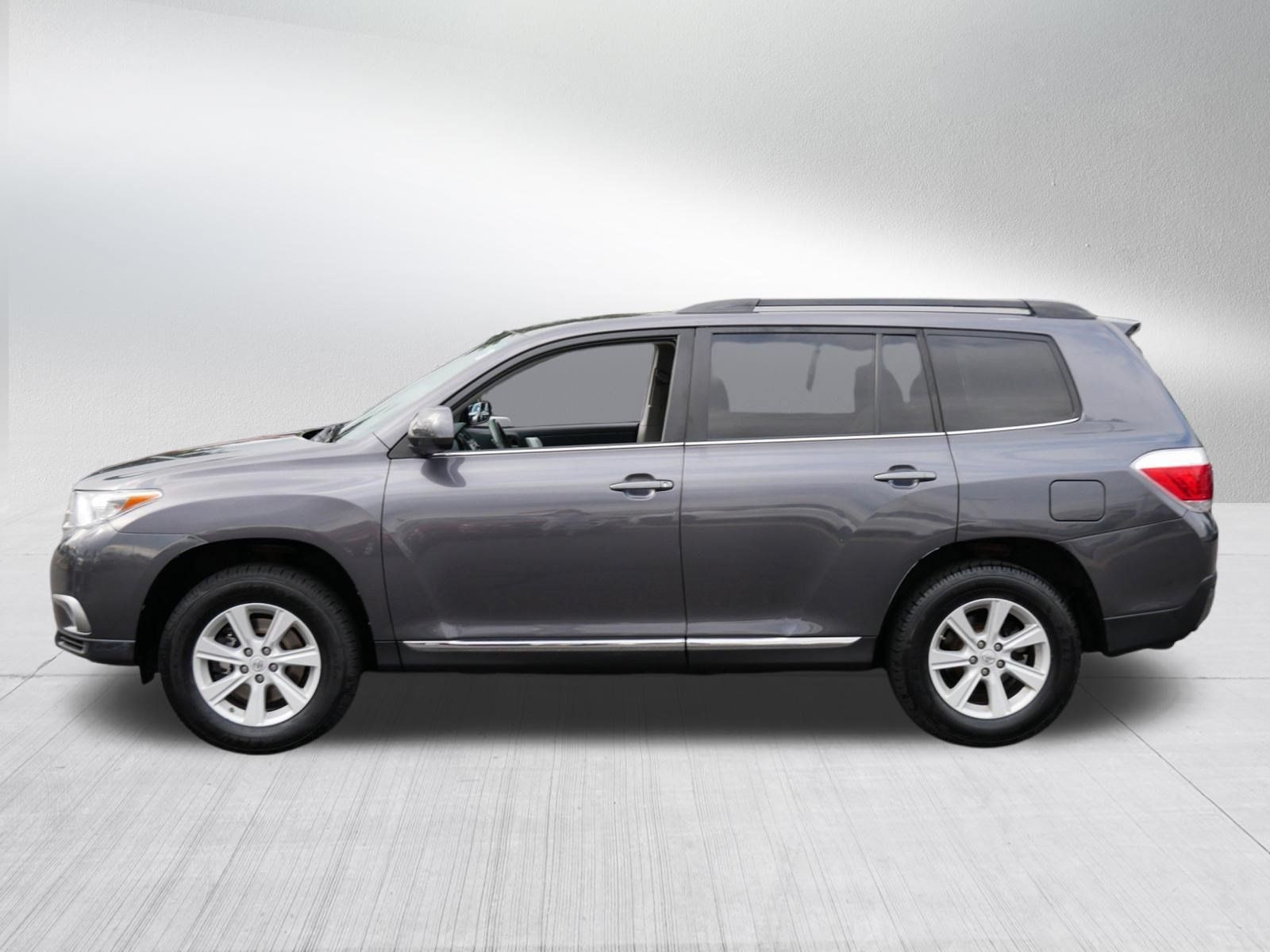Used 2013 Toyota Highlander SE AWD/4WD image 4