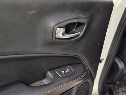 Used 2019 Jeep Compass Limited w/ Safety & Security Group image 34