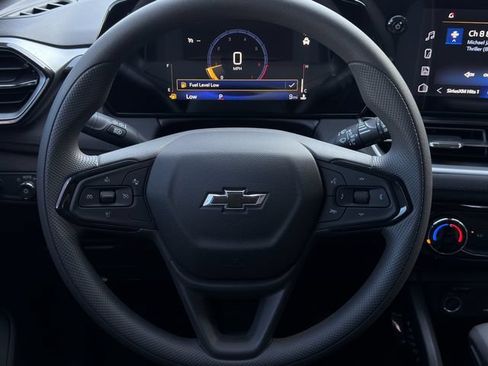 New 2026 Chevrolet TrailBlazer LT w/ Midnight Edition FWD image 12