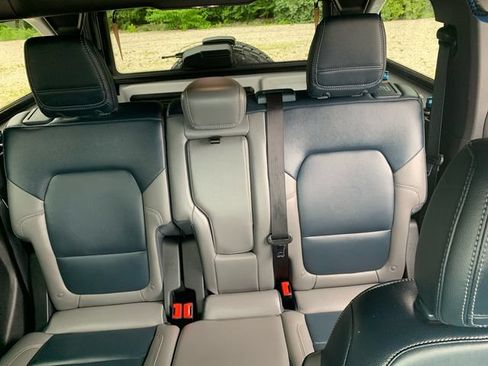 Used 2024 Ford Bronco Outer Banks AWD/4WD image 39