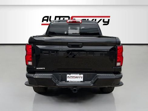 Used 2025 Chevrolet Colorado Z71 w/ Technology Package AWD/4WD image 6