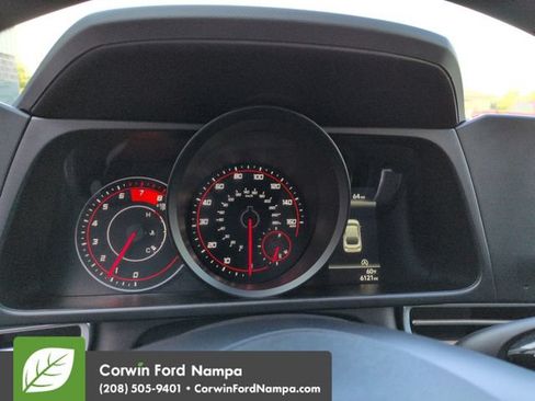 Used 2023 Hyundai Elantra SEL FWD image 15