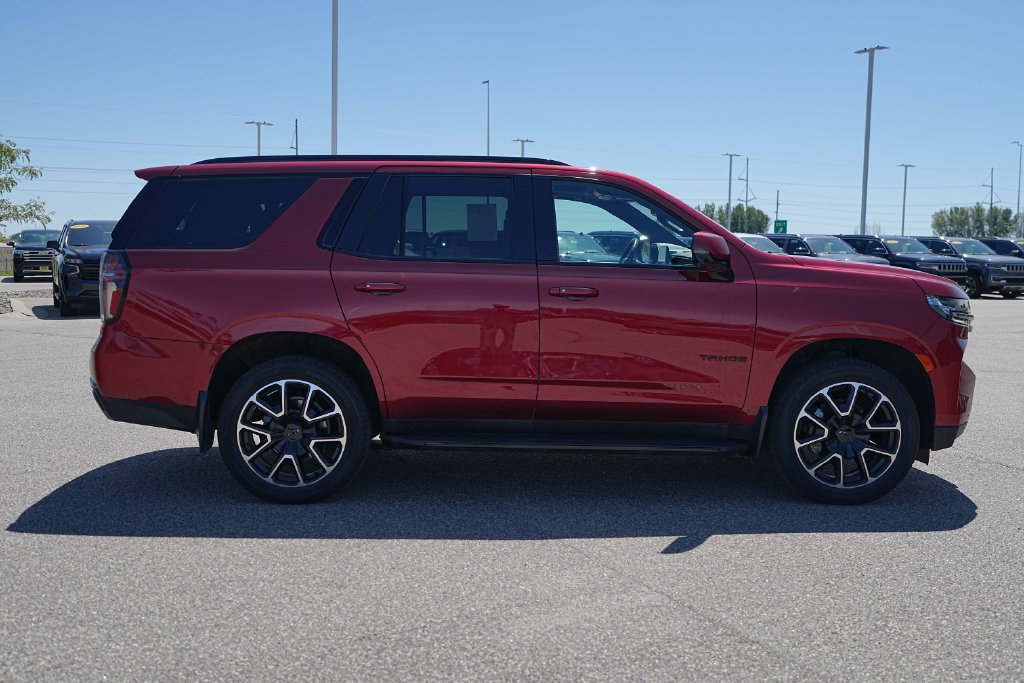 Used 2022 Chevrolet Tahoe RST w/ Luxury Package AWD/4WD image 6