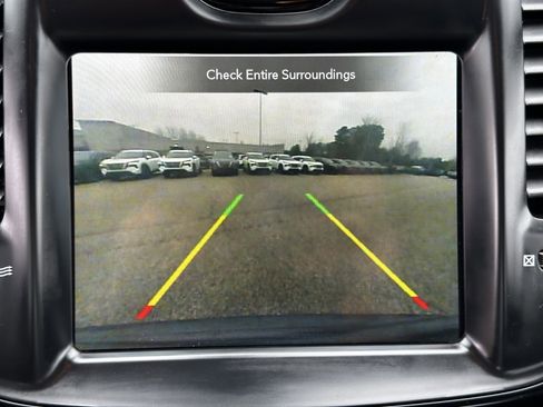 Used 2021 Chrysler 300 S image 31