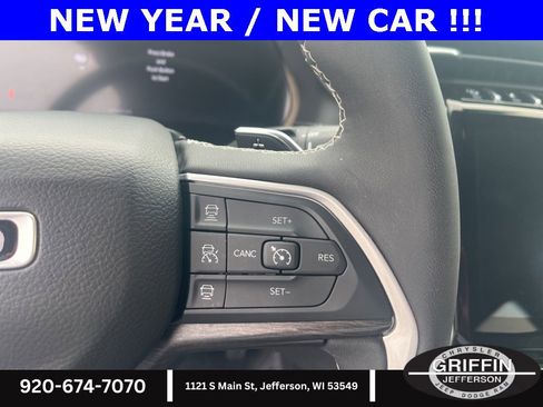 Used 2023 Jeep Grand Cherokee L Limited w/ Trailer Tow Group (B) image 13