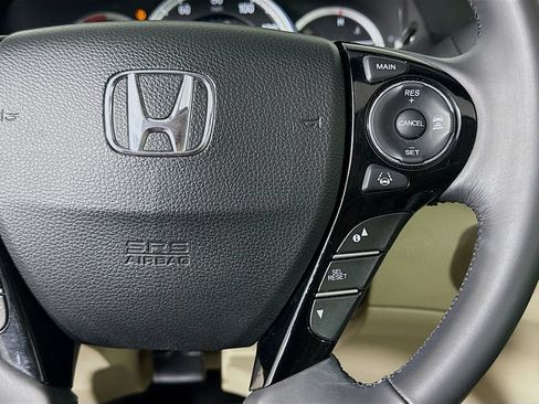 Certified 2017 Honda Accord Touring image 15