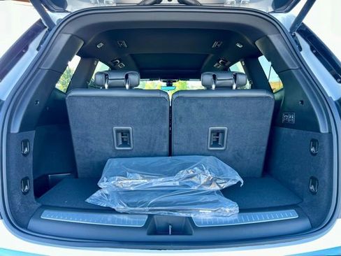 New 2024 Cadillac XT6 Sport w/ LPO, ONYX Package image 35