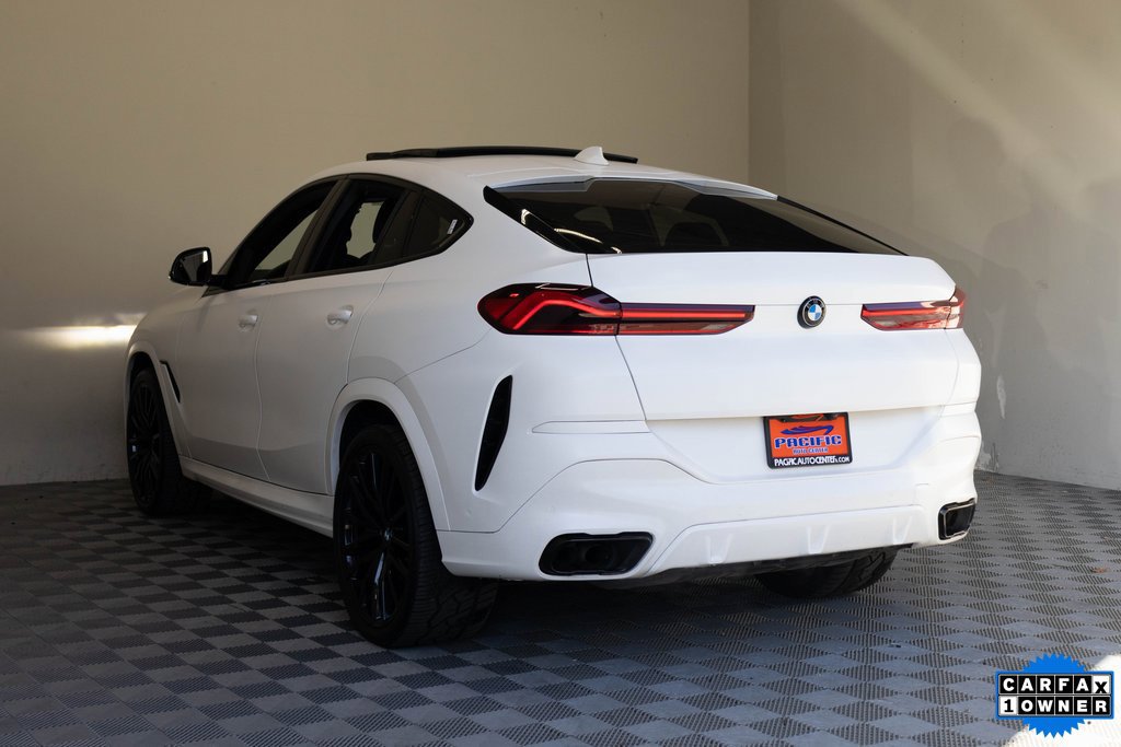 Used 2022 BMW X6 M50i w/ Premium Package AWD/4WD image 12
