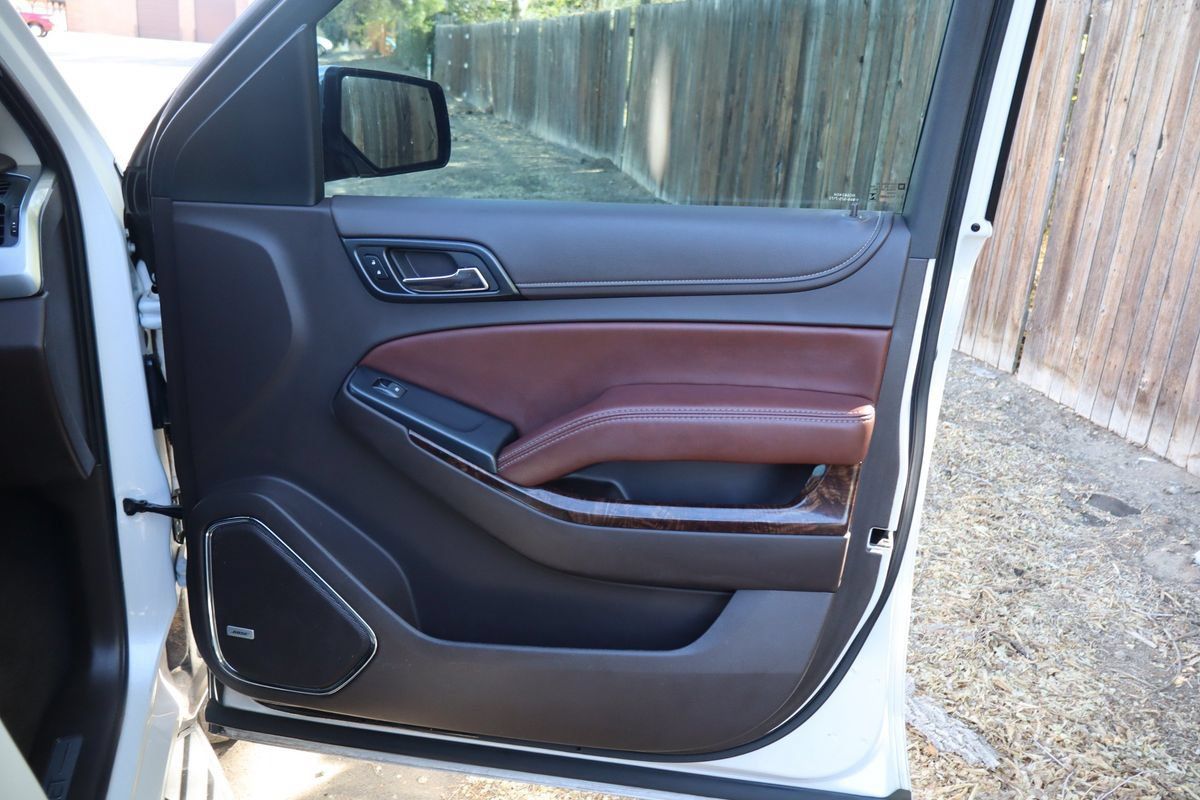 Used 2018 Chevrolet Tahoe Premier AWD/4WD image 28