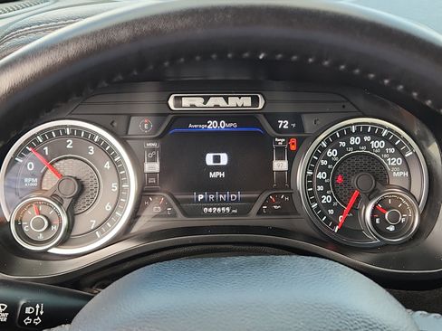Used 2024 RAM 1500 Laramie image 16