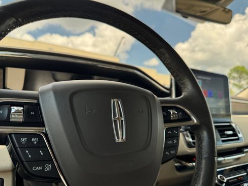 Used 2021 Lincoln Navigator Reserve w/ Luxury Package AWD/4WD image 34