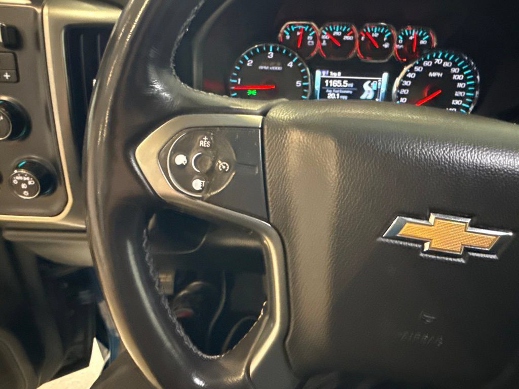 Used 2018 Chevrolet Silverado 1500 LT w/ All Star Edition AWD/4WD image 29