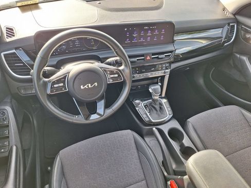 Used 2024 Kia Seltos S FWD image 9