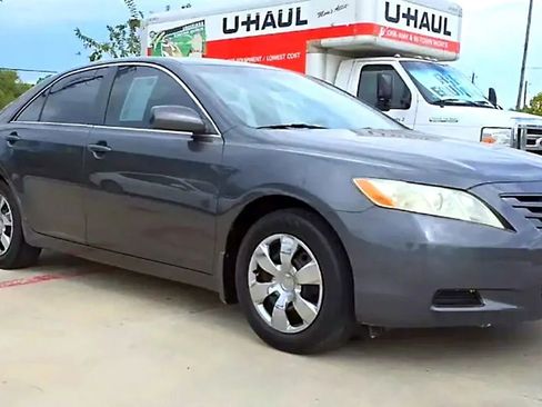 Used 2009 Toyota Camry LE image 6